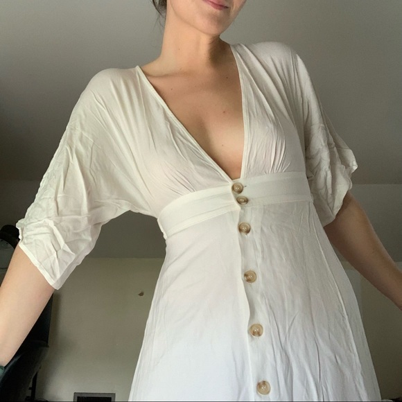 Forever 21 Dresses & Skirts - White Summer Sun Dress